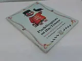 Cover image for Paddington at the tower