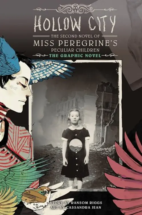 Hollow City: the second novel of Miss Peregrine's peculiar children : the graphic novel cover